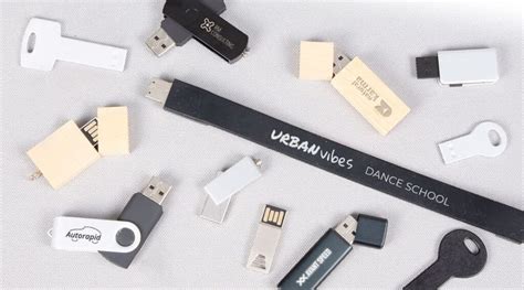 ¿cuál Es La Historia De La Memoria Usb Todo Sobre Este Regalo