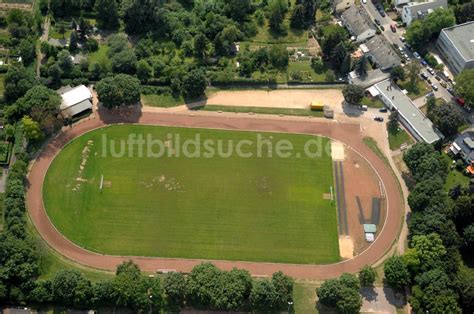 Frankfurt Am Main Aus Der Vogelperspektive Sportanlage Seckbach S D In