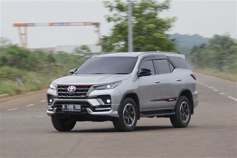 VIDEO Review Toyota New Fortuner VRZ TRD Sportivo