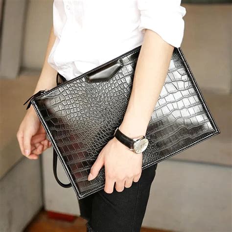 Pochette Croco Noir