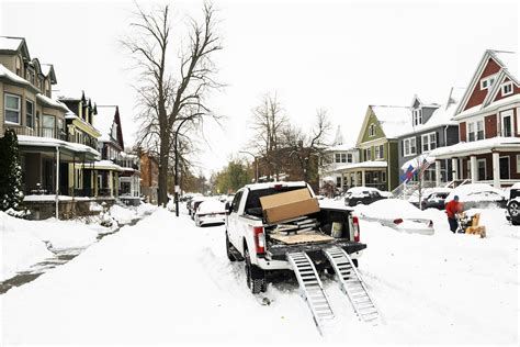 美国纽约州西部罕见暴风雪 夺3人命 国际 即时国际