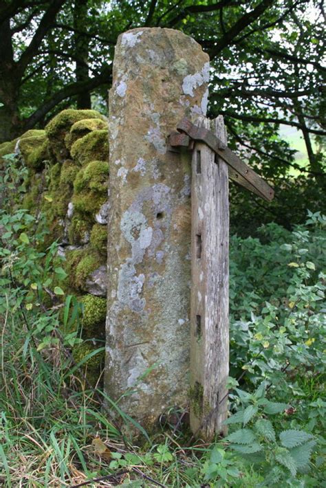 Benchmark On Gatepost Beside A At Roger Templeman Geograph