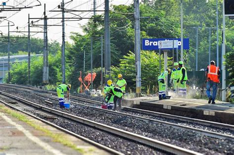 Strage A Brandizzo Treno Investe E Uccide Cinque Operai Al Lavoro