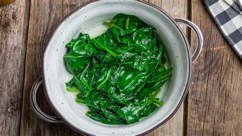 12 Tips You Need When Cooking With Spinach