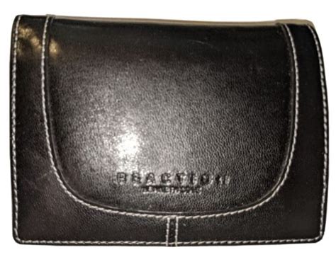 Kenneth Cole Reaction Womens Wallet Clutch Black Leather Ebg