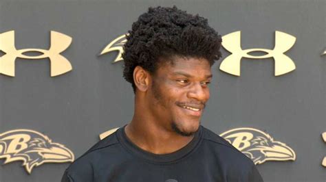 Baltimore Ravens Qb Lamar Jackson Named 2019 Nfl Mvp Fedex Air Player