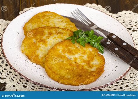 Rosti Vegetal Panquecas De Batata Fritadas Douradas Mergulhos Da