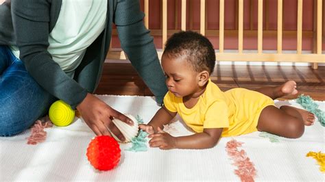 Best Activities for an 8-Month-Old Baby: How to Play With Baby at 8 Months