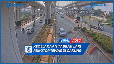 Detik Detik Kecelakaan Tabrak Lari Pemotor Tewas Di Cakung Youtube