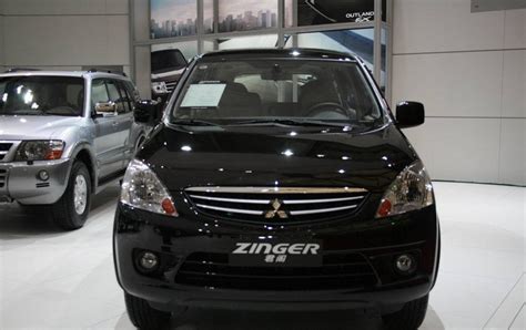 Машинка Зингера — Mitsubishi Pajero (4G), 3 л, 2013 года | другое | DRIVE2