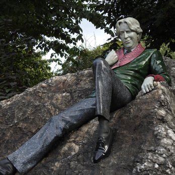 Oscar Wilde Statue - 31 Photos & 17 Reviews - Landmarks & Historical ...