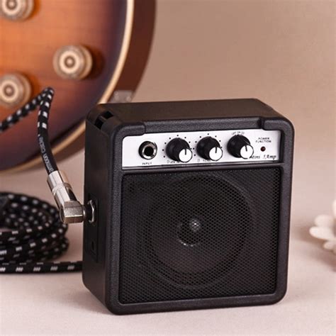 BMDT Mini 5 Watt 9V Battery Powered Amp Amplifier Speaker for Acoustic ...