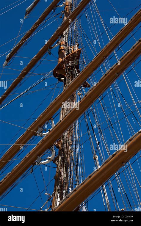 Ship Rigging Hi Res Stock Photography And Images Alamy