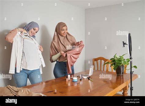 Stylist Influencer Muslim Women Showing Trendy Clothes For Their