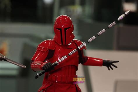 Hot Toys TMS The Mandalorian Imperial Praetorian Guard Collector Freaks