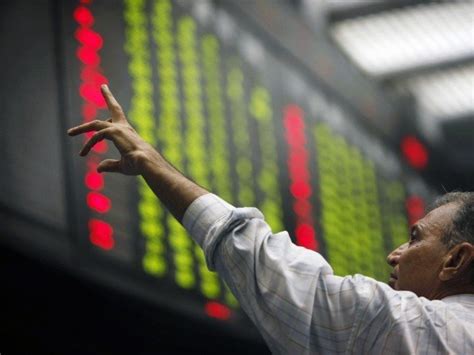 Stocks Tumble 644 Points As Moodys Downgrades Pakistans Outlook