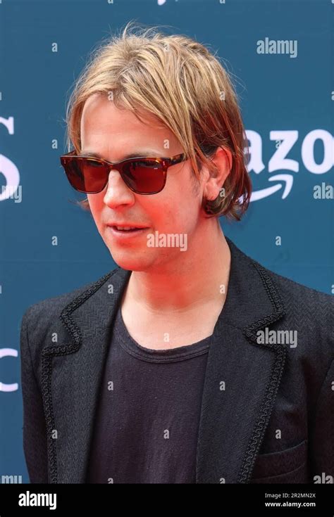 Can Someone Help Me To Identify This Sunglasses Rsunglasses