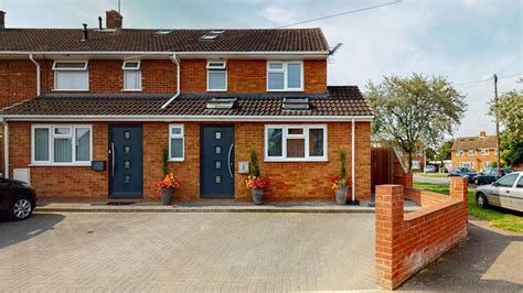 Stuart Road Barton Le Clay Mk45 3 Bed End Of Terrace House £375 000