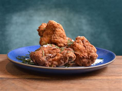 Louisiana Fried Chicken Halal Los Angeles Paul Smith