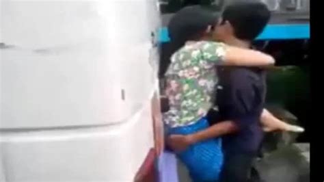 Desi Girl And Boy Sex In Bus Terminal Caught On Spy Cam Indian XXX