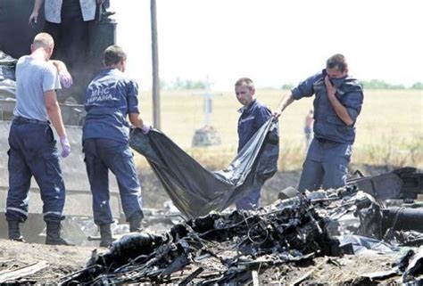 Recuperan Cadáveres De Avión Y Entregan Sus 2 Cajas Negras