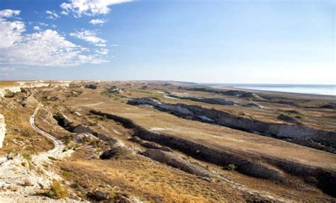 Aral Sea Tour Caravanistan