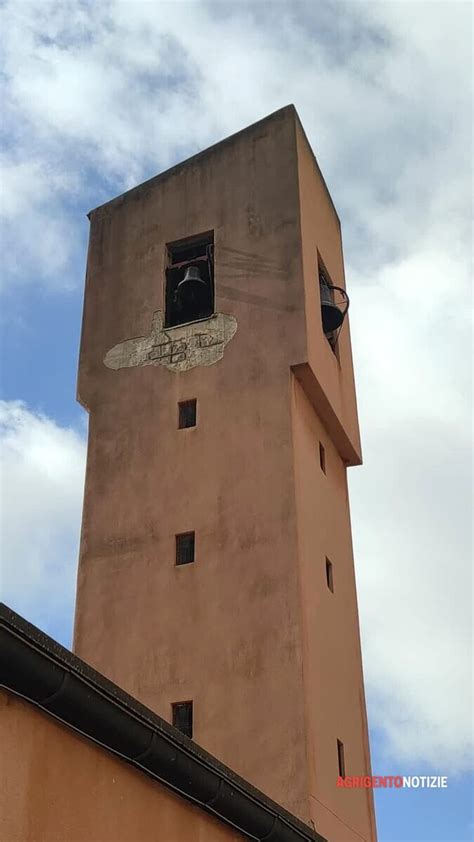 Crollano Calcinacci Dalla Chiesa Di Fontanelle Accorrono I Pompieri