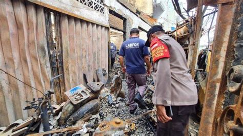 Kebakaran Rumah Di Tambora Renggut Anggota Keluarga Puslabfor Polri