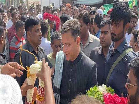 Hyderabad Akbaruddin Owaisi Confident Of Win In Chandrayangutta