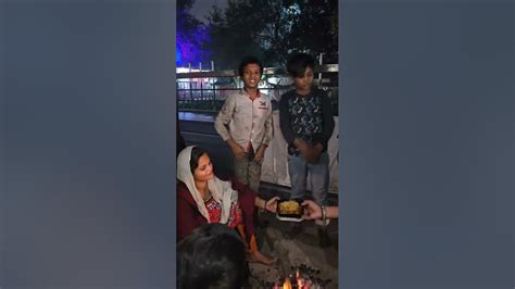 Diwali सबकी अच्छी होनी चाहिए शाम हो गयी और अभी तक किसी ने भी खाना नही