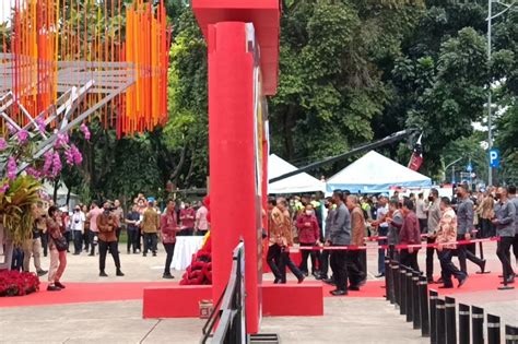 Hadiri Imlek Nasional Presiden Jokowi Disambut Pertunjukan Barongsai