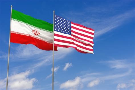 Banderas de estados unidos e irán sobre fondo de cielo azul