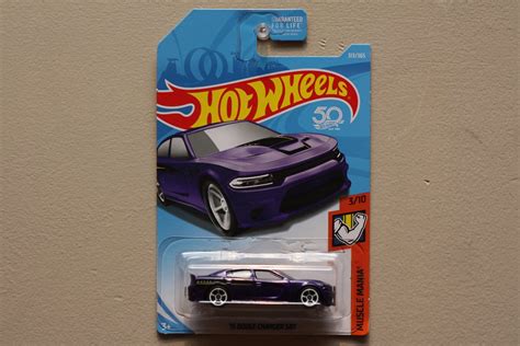 Hot Wheels 2018 Muscle Mania 15 Dodge Charger Srt Hellcat Purple