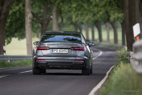 Audi A6 C8 55TFSI e 367 KM 2021 sedan skrzynia automat napęd 4x4