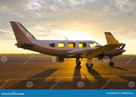 Small Private Propeller Passenger Piper Plane Stock Photo Image 46363149