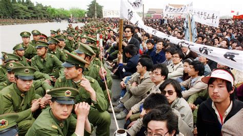 Slide Show: Tiananmen Square, 1989 | The New Yorker