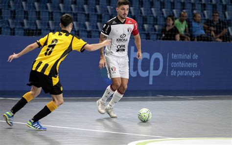 Jec Krona Estreia Goleada Na Copa Mundo Do Futsal Esporte Joinville