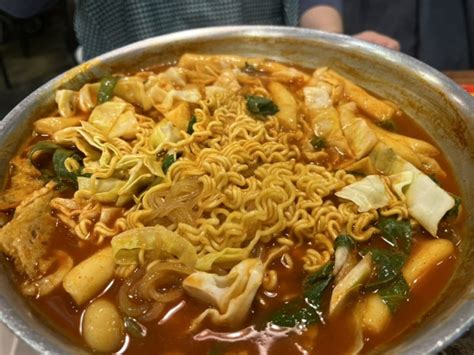 강남역 분위기가 아기자기한 “또보겠지 떡볶이” 메뉴판⭕️ 네이버 블로그