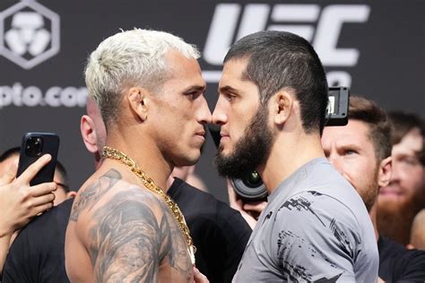 Ufc 280 Video Charles Oliveira And Islam Makhachev In Intense Face To Face Weigh In Staredown