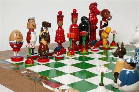 Alice Through The Looking Glass Chess Set Dale Robin Dale Nell Vanda Explore The