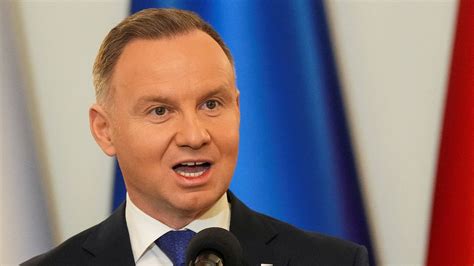 Andrzej Duda T Umaczy W Davos Swoj Decyzj Ws Kami Skiego I W Sika