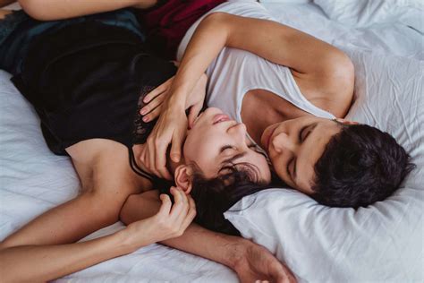 Why Isnt My Partner Interested In Having Sex A Sexologist Explains