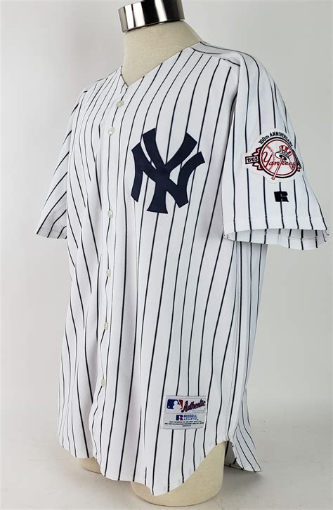 Lot Detail - 2003 Derek Jeter New York Yankees Signed Jersey (JSA)