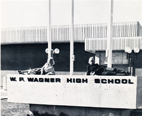 History – W.P. WAGNER HIGH SCHOOL