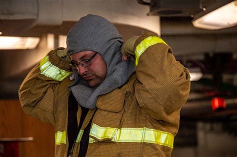 DVIDS Images USS Carl Vinson CVN 70 Sailor Conducts Training