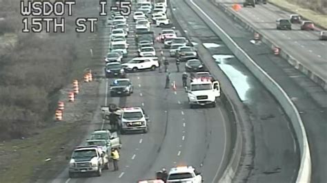 Southbound I 5 Reopens In Everett After Multi Vehicle Crash 7 Mile