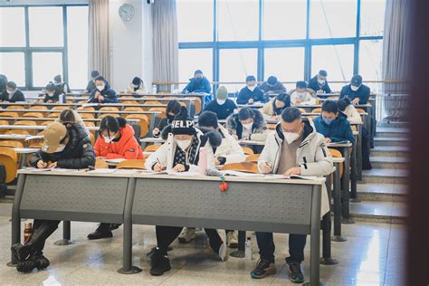 组图 2023年全国硕士研究生招生考试北京大学考点今天开考