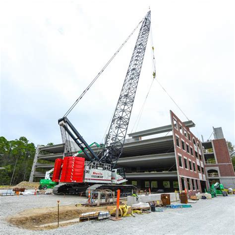 Link Belt 348 Series 2 Crawler Crane Erecting A Parking Garage At Unc