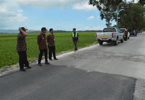 Musim Mudik Pj Bupati Cilacap Tinjau Ruas Jalan Teropong Indonesian