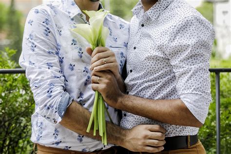 Casamento Gay Coletivo Une Declara Es De Amor E Protesto Pol Tico